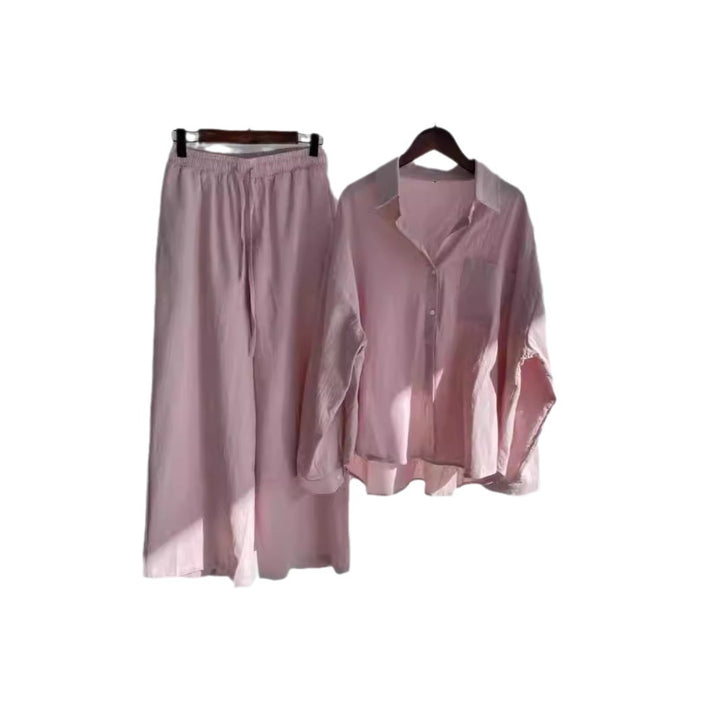 Two-piece casual set for women consisting of a loose top and comfortable pants Lune London