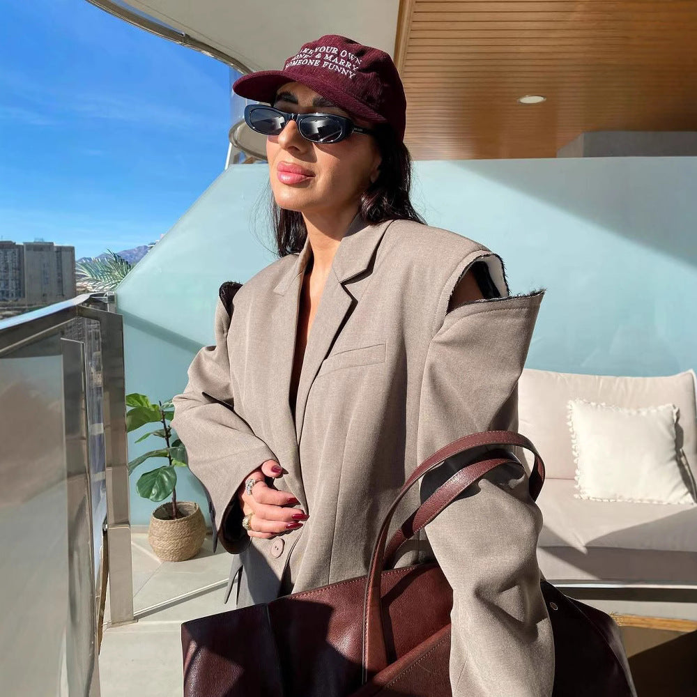 Oversized blazer for women with structured sleeve parts Lune London