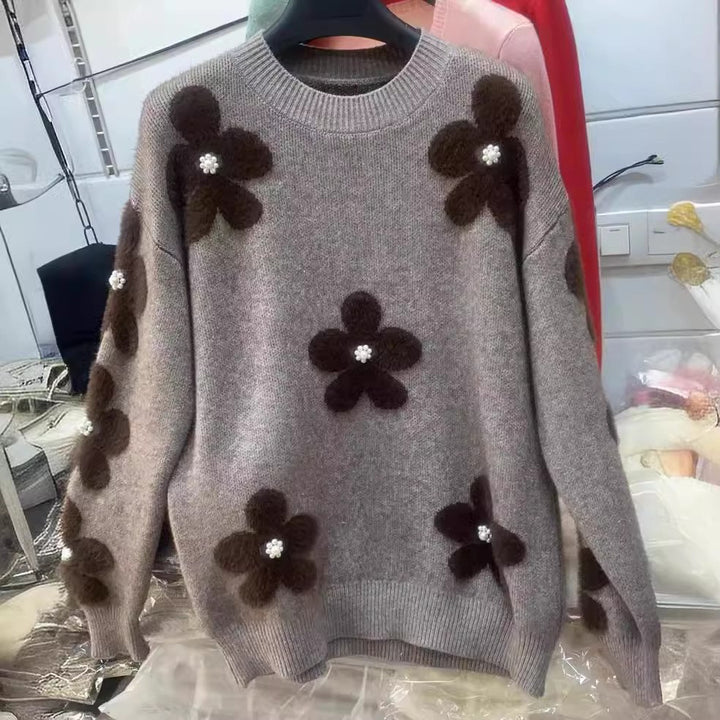 Cozy knitted sweater for women with pearl accents Lune London