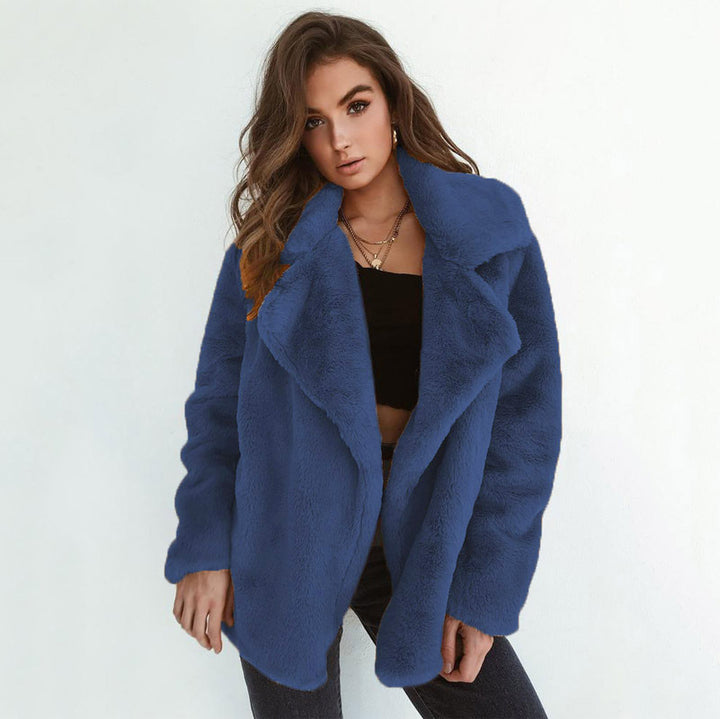 Cozy fleece coat for women with classic lapel Lune London