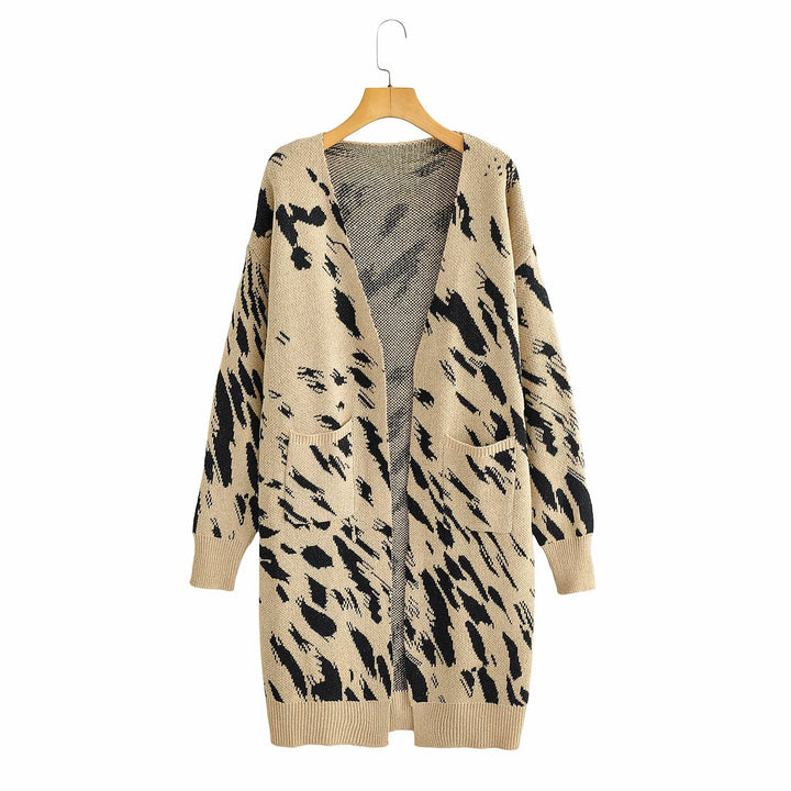 Ladies chunky knit cardigan with trendy leopard print and practical pockets Lune London