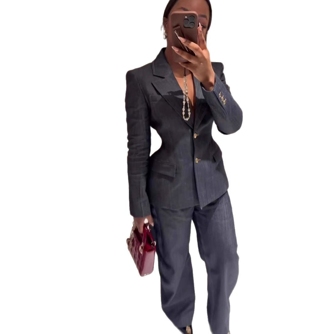 Trendy wide jeans for women with a high waist and relaxed fit Lune London