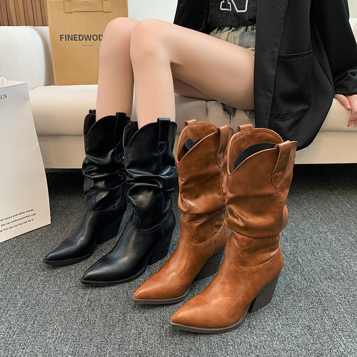 Western boots for women with an elegant drape and a Lune London heel
