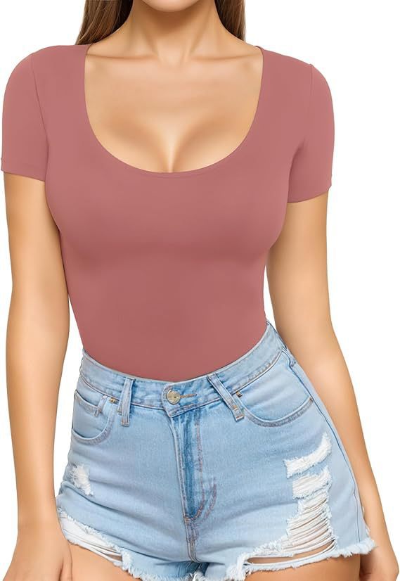 Women's fitted short-sleeve bodysuit with round neckline and seamless design Lune London