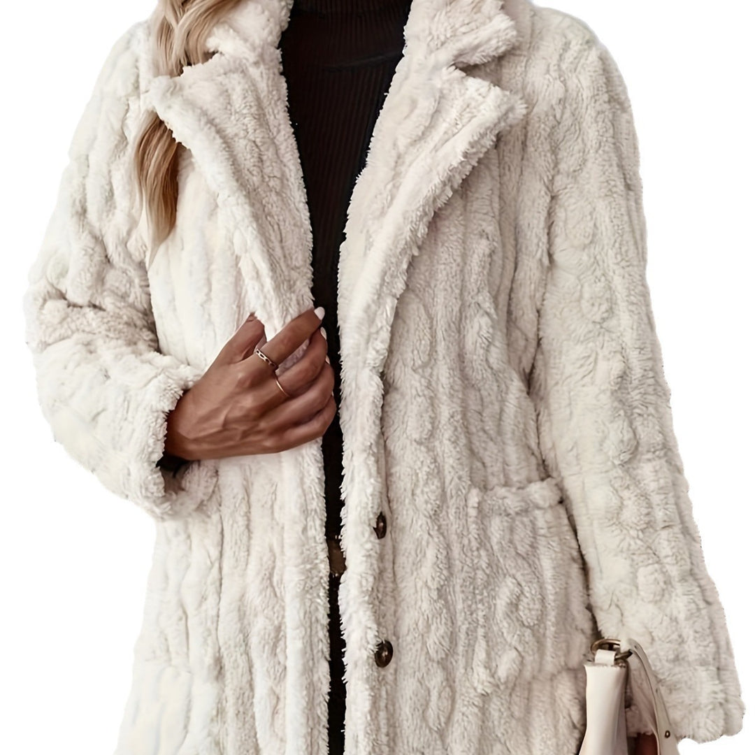 Women's coat in soft and warm faux fur with chic and stylish button design