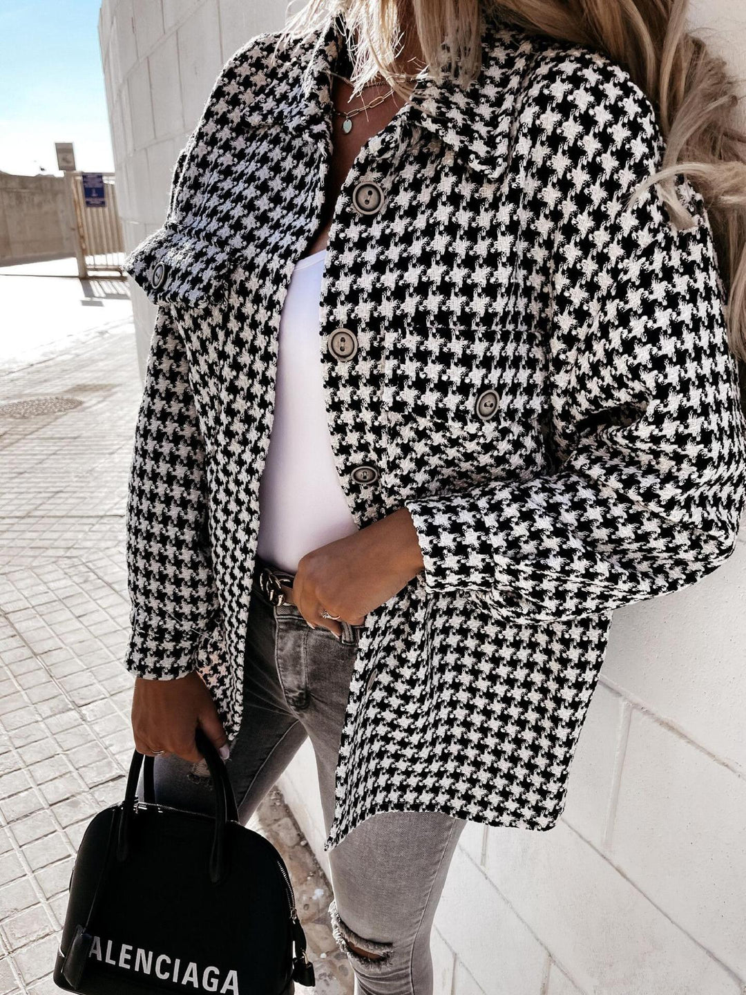 Oversized casual shirt jacket for women with button placket and chest pockets Lune London