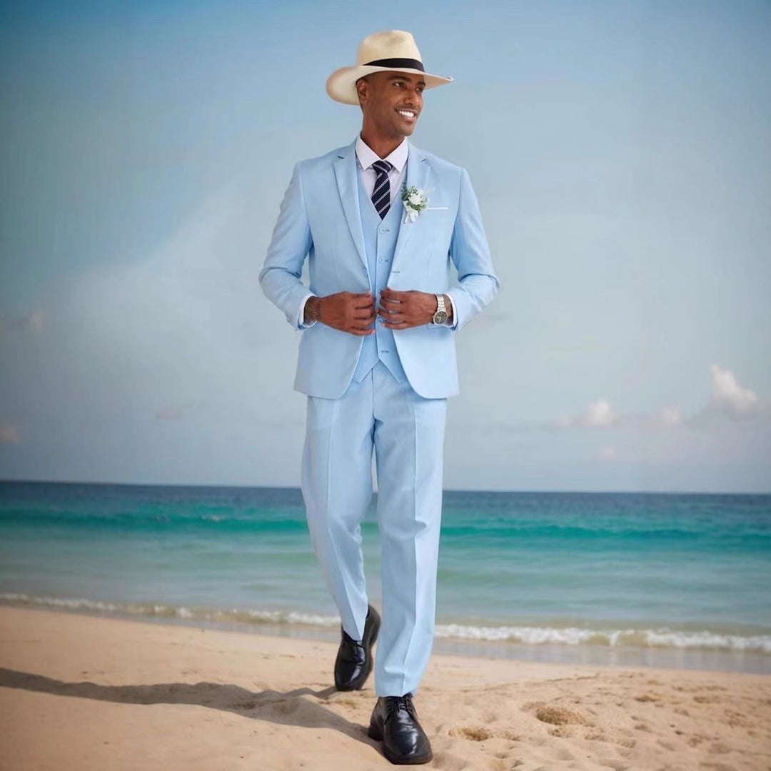 elegant suits for men made of three pieces with fine material and a modern fit Lune London