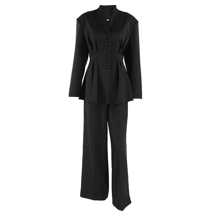 Fitted suit jacket for women with wide pants Lune London