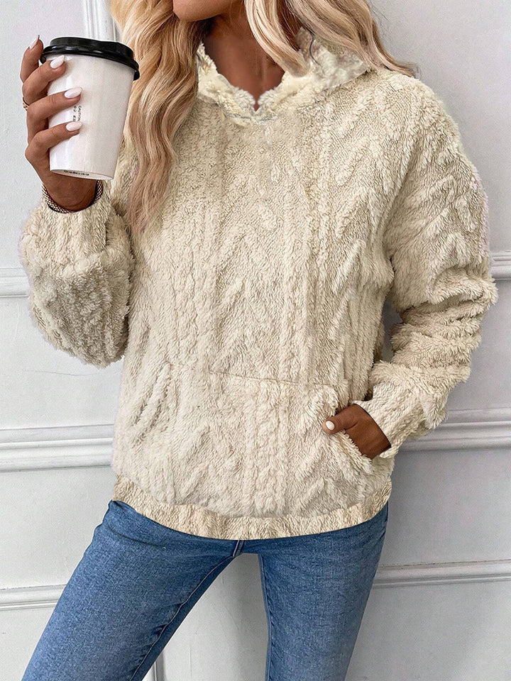 Women's hoodie made from soft material with integrated kangaroo pockets Lune London
