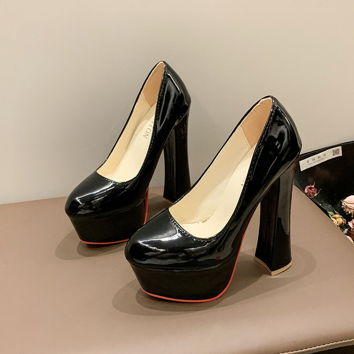 Platform pumps for women with a sleek shiny look and a sturdy platform Lune London