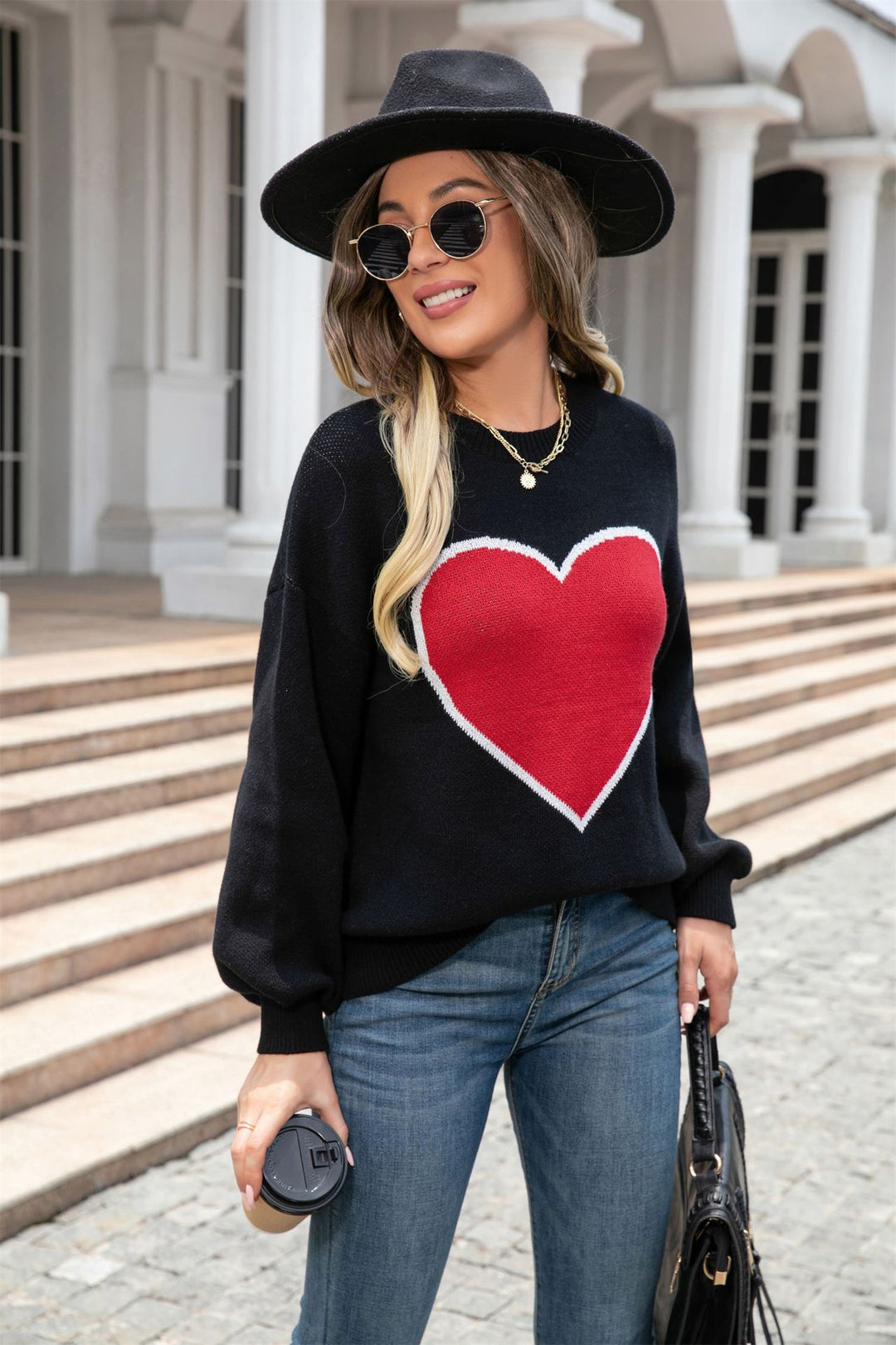 Sweat à col rond pour femmes avec design en forme de cœur Chic & Stil