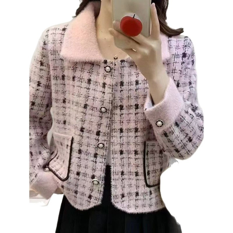 Elegant boucle jacket for ladies with classic check pattern and decorative pockets Lune London