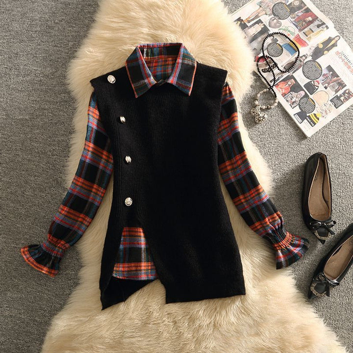 Knitted vest for women with an elegant V-neck and Lune London button details