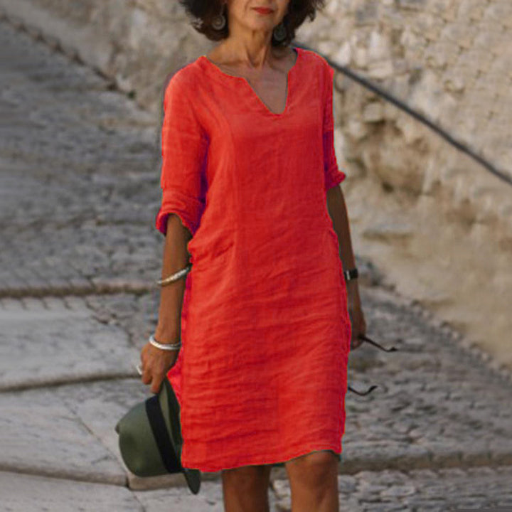 Linen dress for women with a relaxed fit and elegant V-neck Lune London