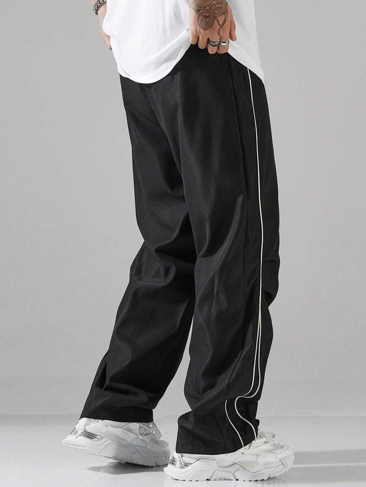 Sport leisure pants for men with elastic waistband and stylish contrast bands Lune London