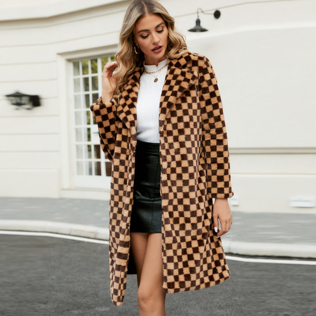 Elegant faux fur coat for women with a modern check pattern and a wide collar Lune London