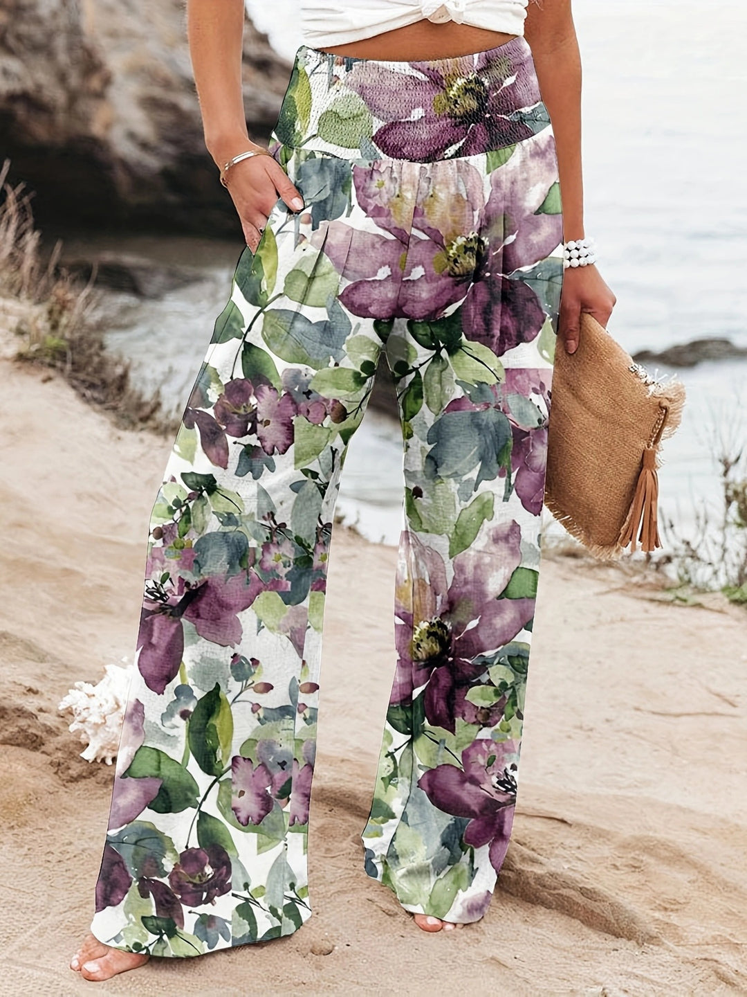 Loose summer pants for women with floral print and elastic waistband Lune London