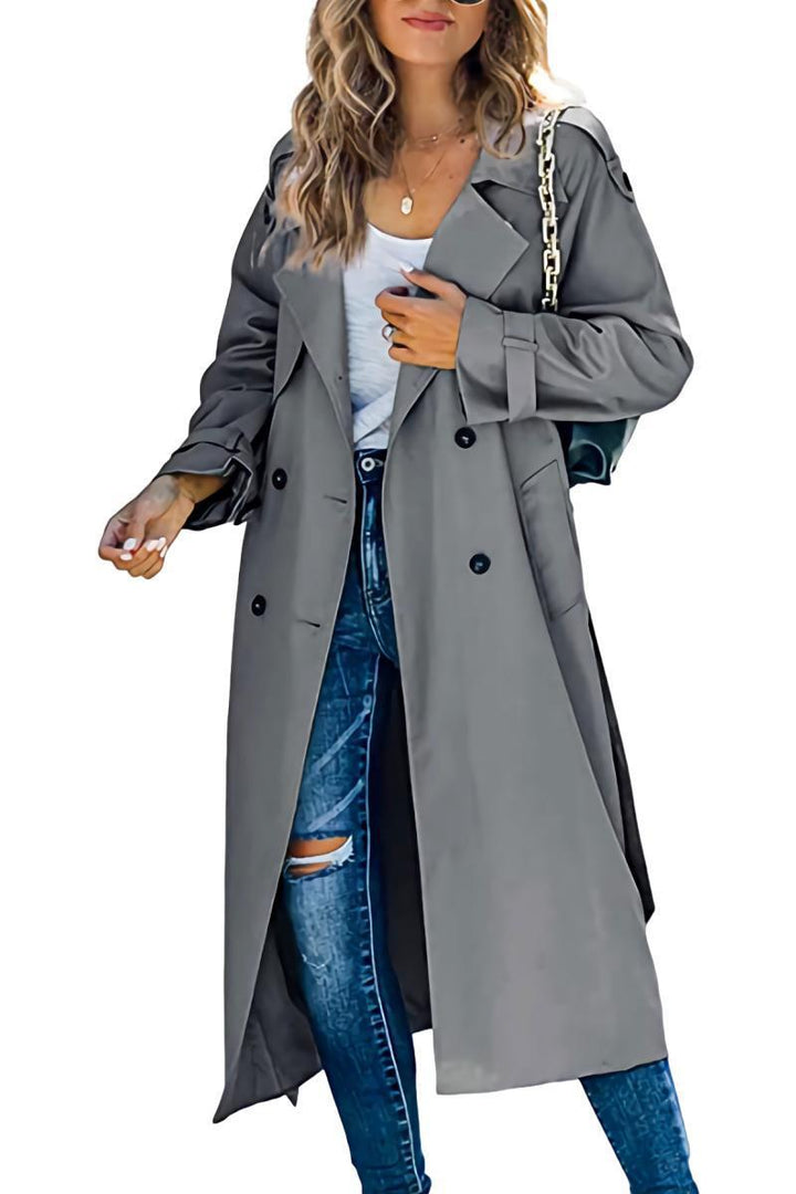 Women's trench coat in light and breathable fabric with double-breasted buttons and side pockets Lune London