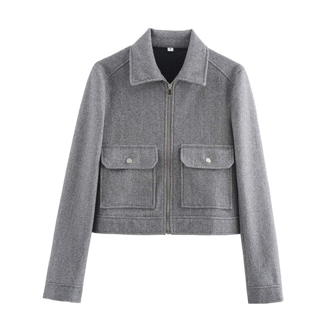 Veste courte pour femmes avec une coupe décontractée et des poches pratiques Chic & Stil
