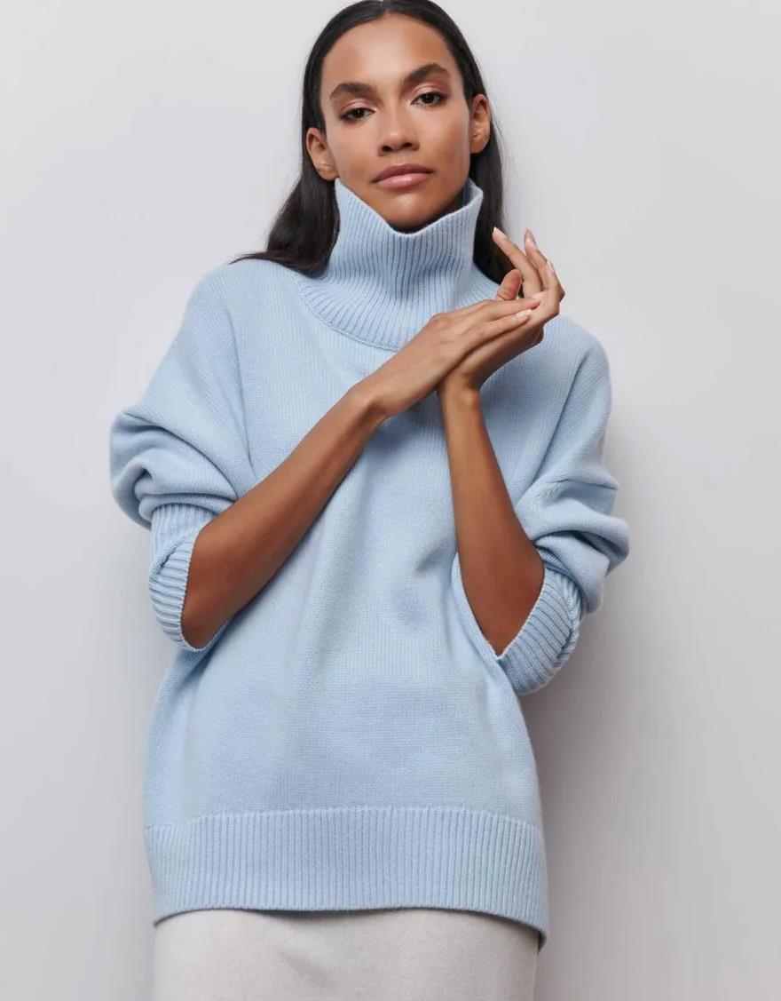 Women's Cozy Turtleneck Sweater Lune London