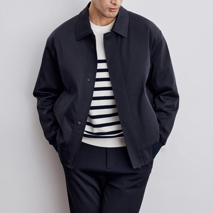 Versatile lightweight jacket for men with sporty chic cut and style