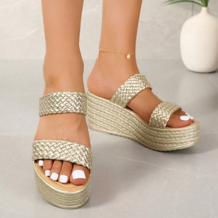 Heeled sandals with straps for women in a braided design and an elegant application of freshwater pearls Lune London
