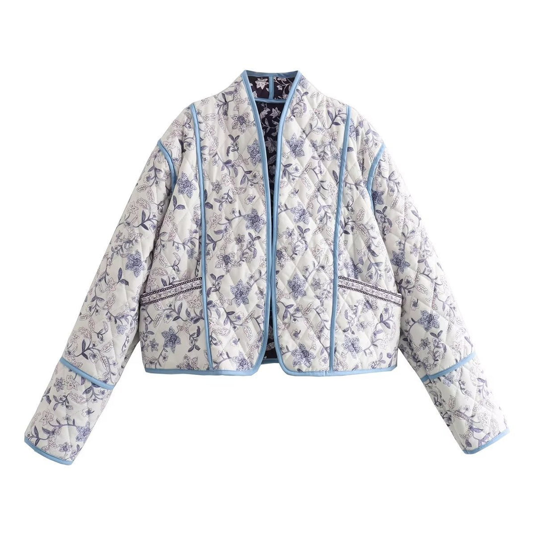 Veste matelassée pour femme à motifs avec un design floral et des détails contrastés élégants Chic & Stil