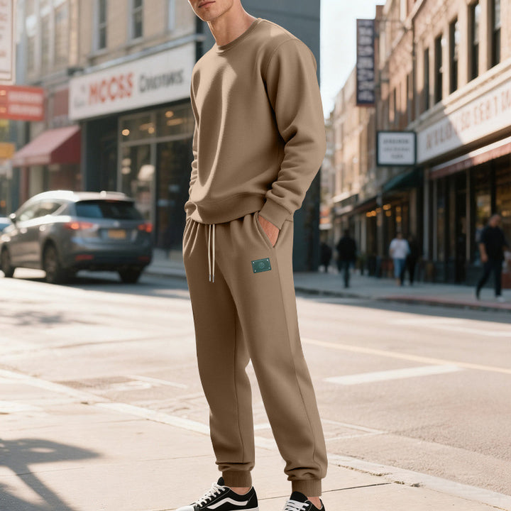 Casual sporty set for men with round neck and elastic waistband Lune London