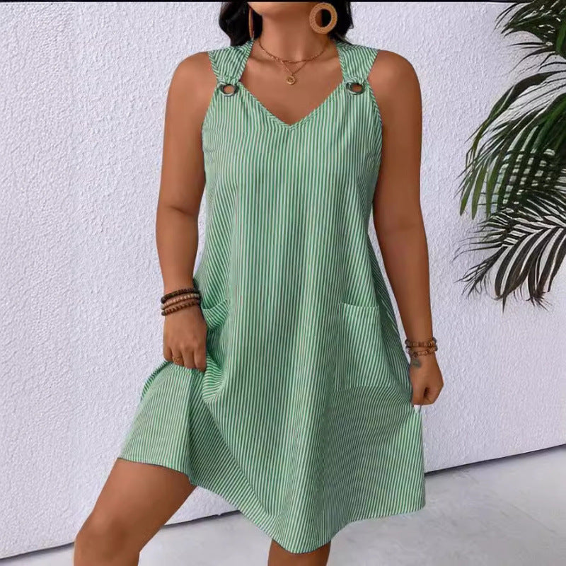 Casual dress for women with V-neck and practical pockets Lune London
