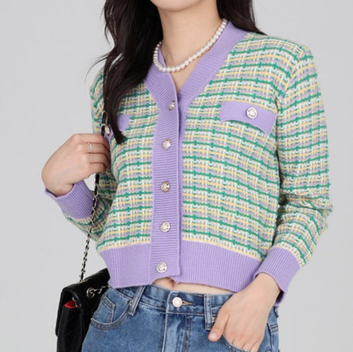 Fashion knit cardigan for ladies with a colorful pattern and a chic button placket