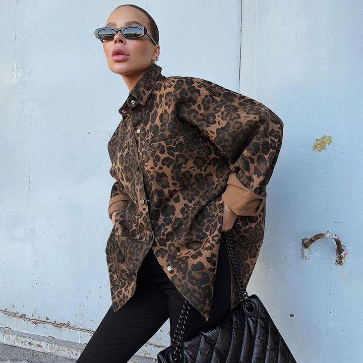 Shirt dress for women with trendy leopard print and a belt at the waist Lune London