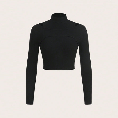 Short top for women with a high collar design and a sophisticated cut Chic & Stil