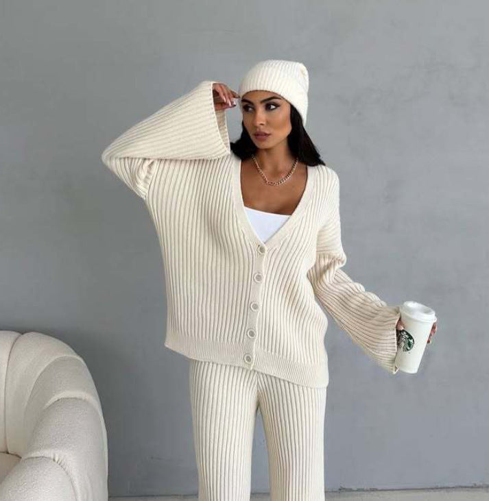 Women's knit loungewear set with a modern fit and comfortable V-neck Lune London