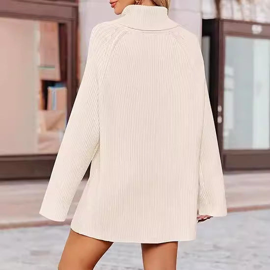 Ladies fine knit cashmere sweater with high collar and loose fit Lune London