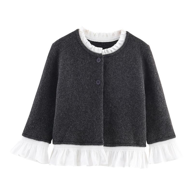 Short women's jacket with ruffles and button details Lune London