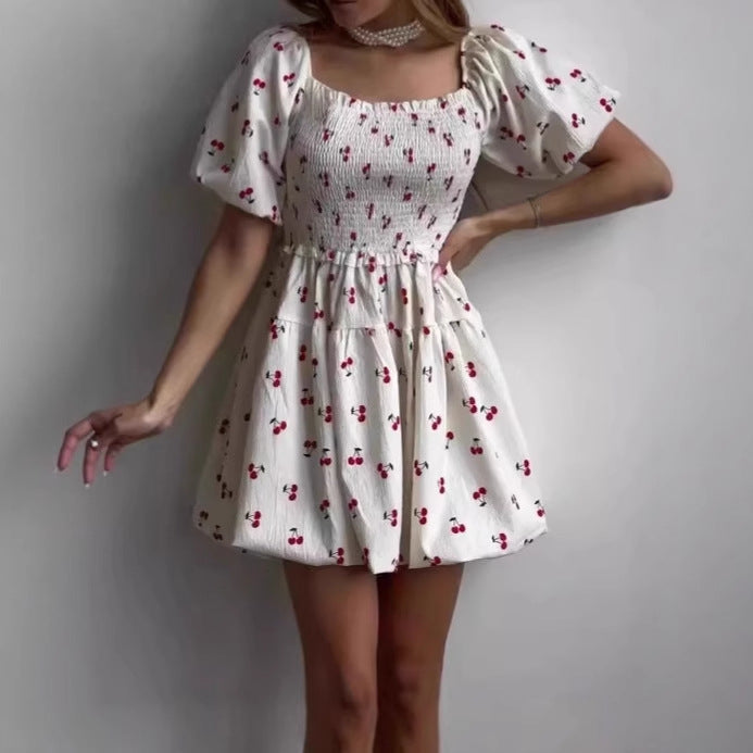 Summer dress for women with puff sleeves and a floral design Lune London