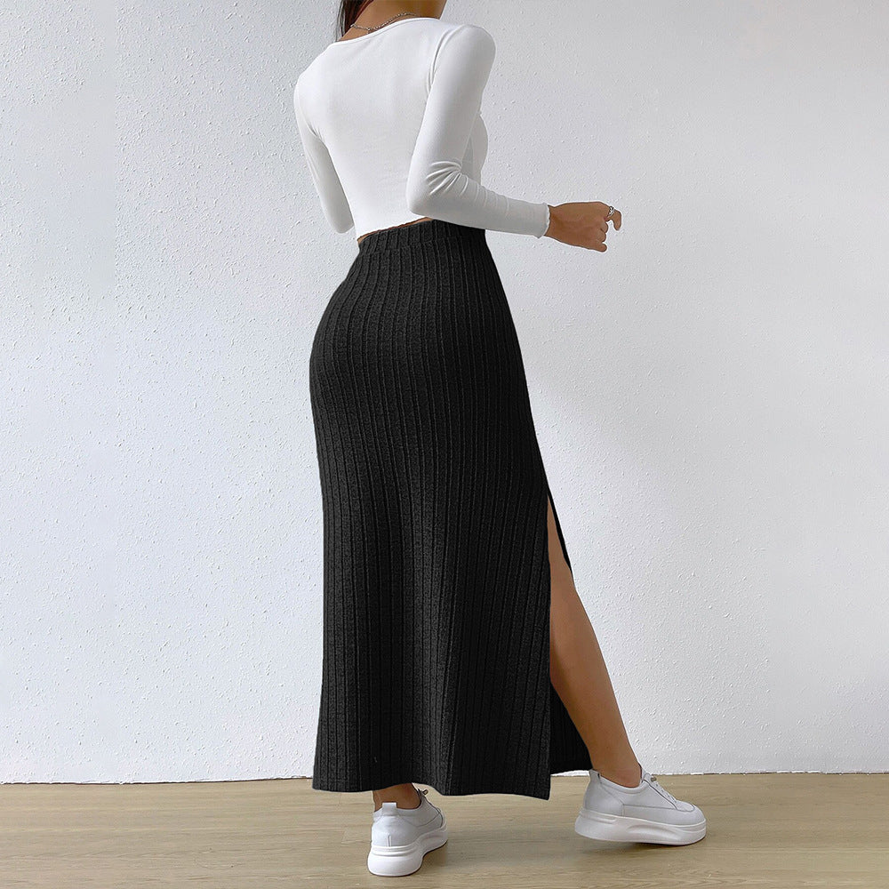 Jupe tricotée longue pour femmes avec côtes diagonales et taille haute Chic & Stil