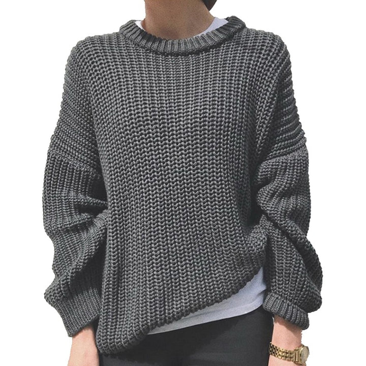 Chunky knit sweater for women with a relaxed fit and voluminous sleeves Chic and Style
