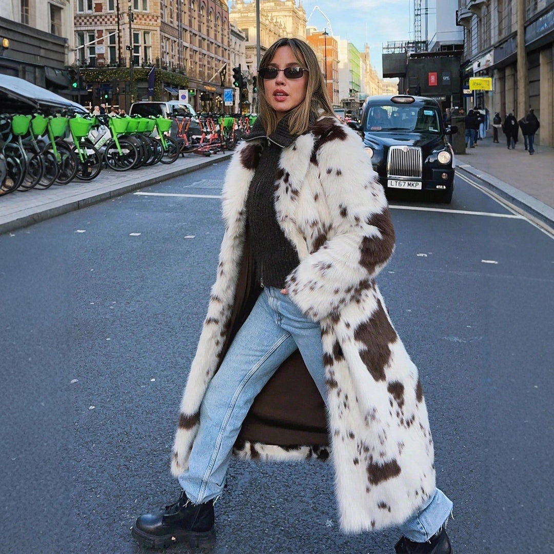 Long coat for women with a trendy polka dot design Lune London