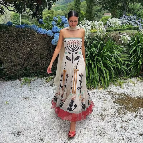 Maxi dress for women with floral print and ruffled hem Lune London