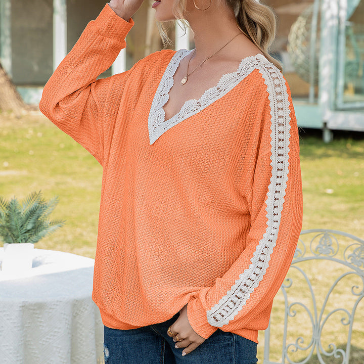 Casual sweater for women with lace and V-neck Lune London