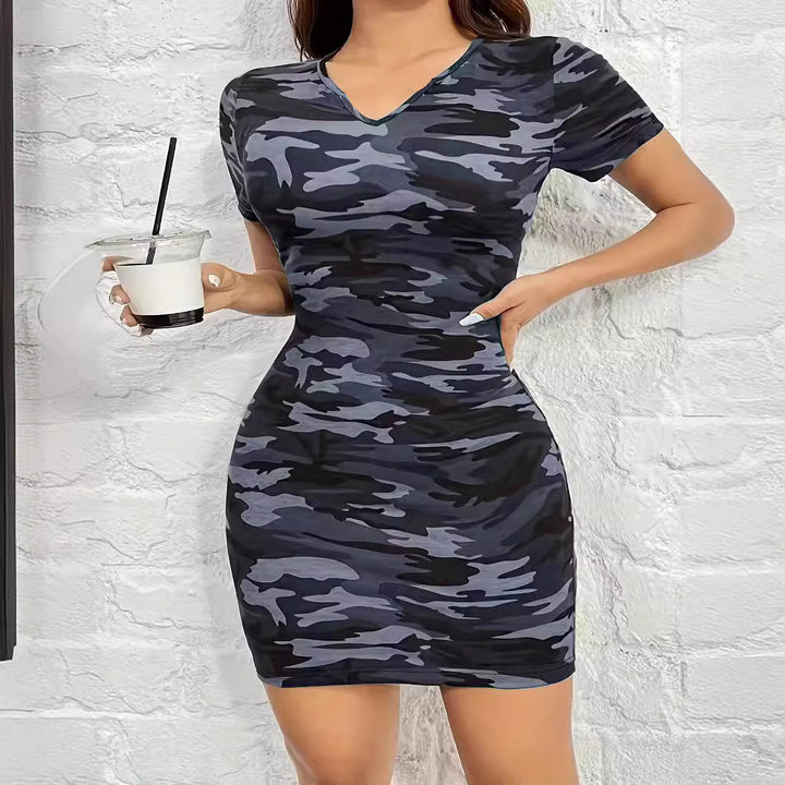 Fitted camouflage dress for women with V-neck and stretchy material Lune London