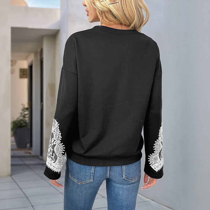 Women's sweatshirt with elegant lace decoration Lune London