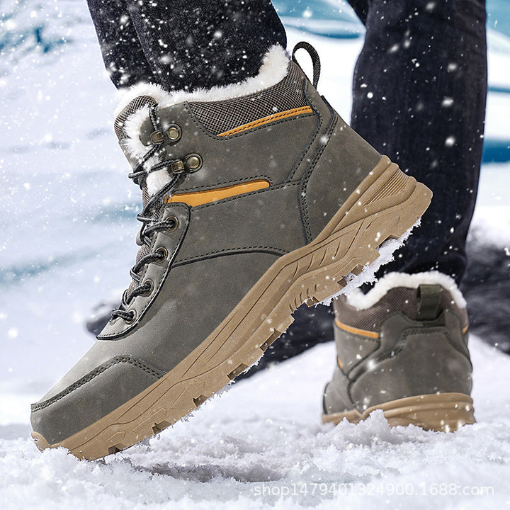 Winter hiking boots for women with insulating lining and non-slip sole Lune London