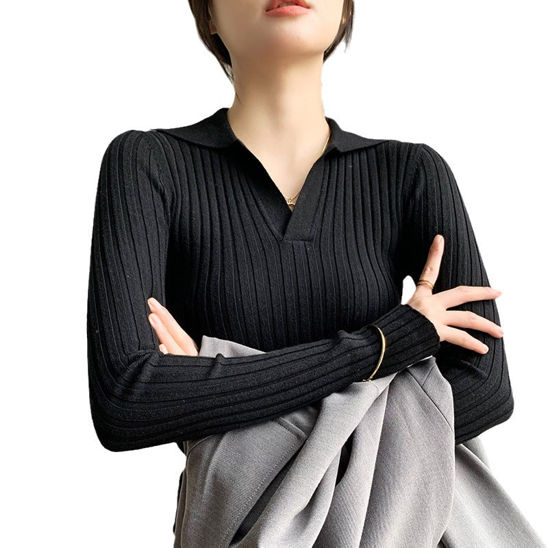 Ribbed knit sweater for women with V-neck and neckline Lune London