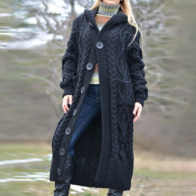 Women's knit coat with cable pattern and practical pockets Lune London