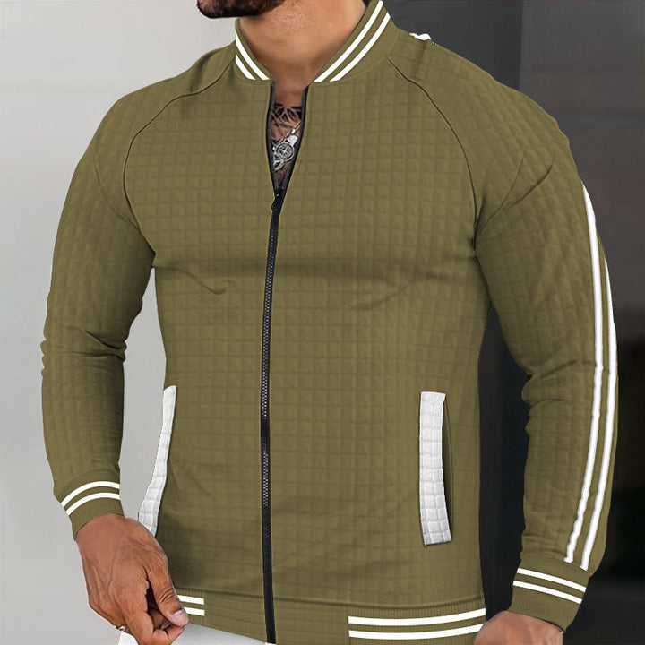 Veste matelassée sportive pour hommes avec un design structuré et des poches zippées latérales Lune London