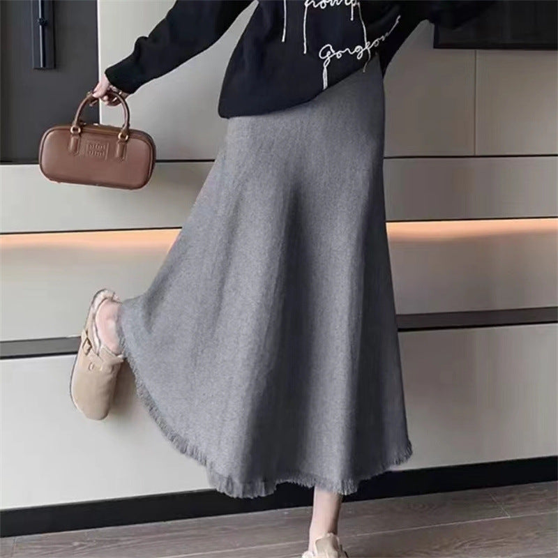 Maxi skirt for women with an elegant fringed hem and high waist Lune London
