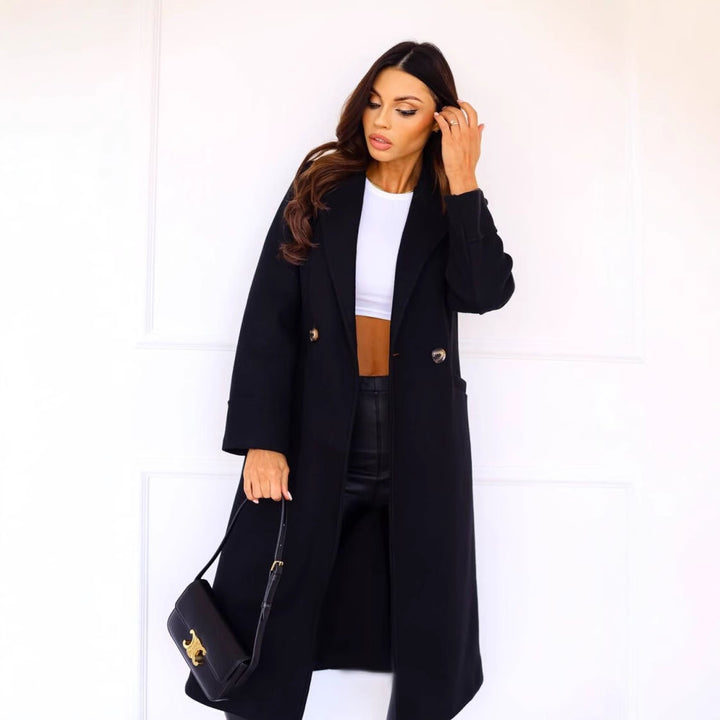 Elegant wool coat for women with classic lapels and timeless design Lune London