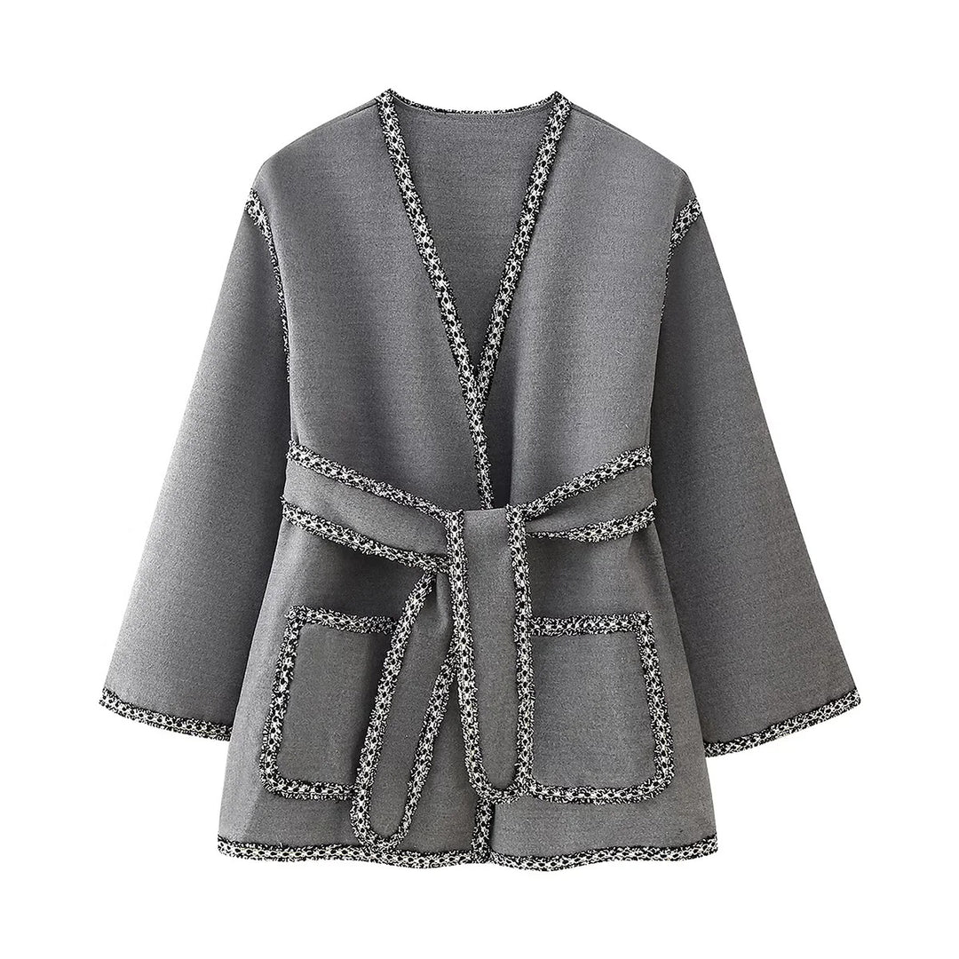 Casual cardigan for women with practical pockets and chic elegant laces Lune London